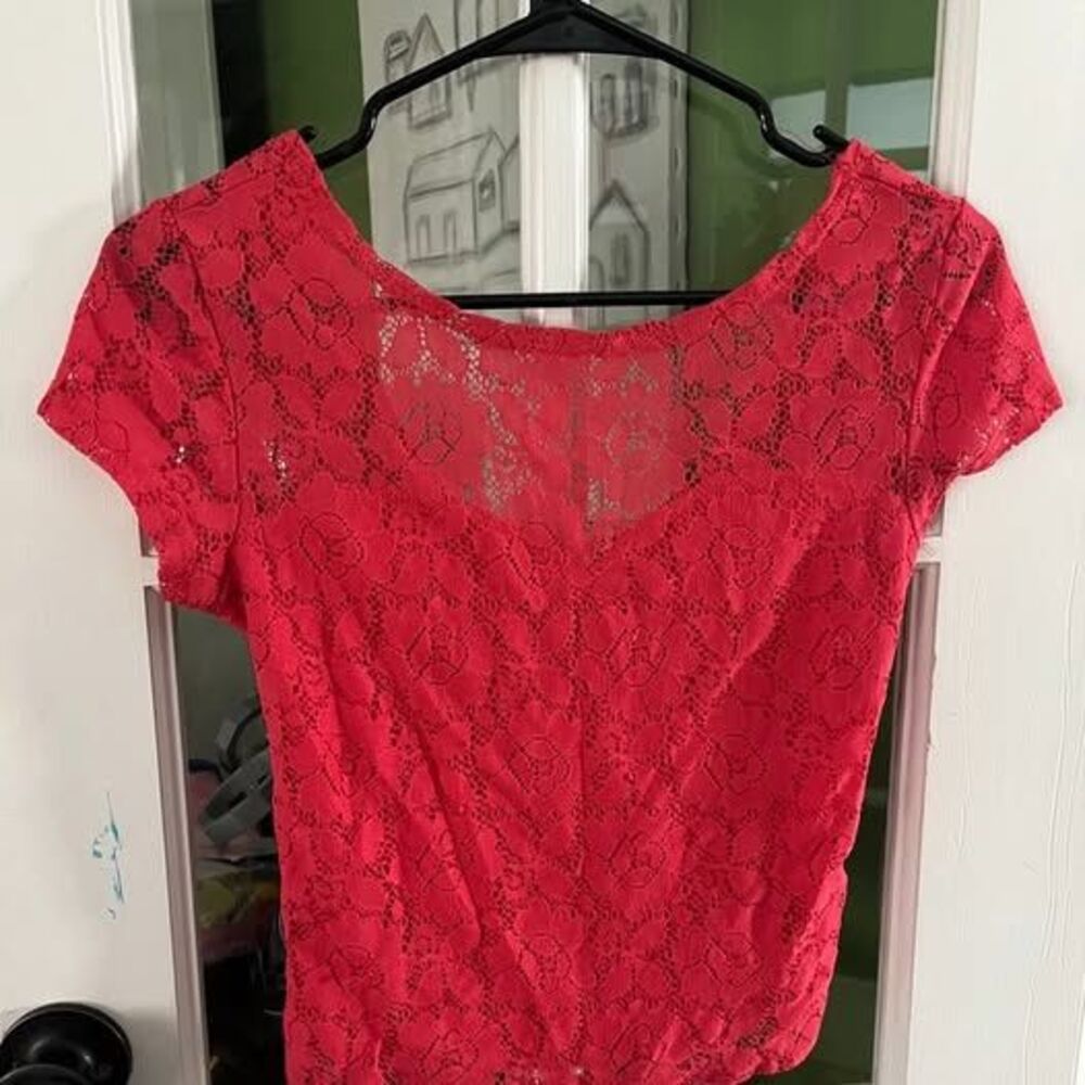 Mimi Chica Red Lace Crop Top S